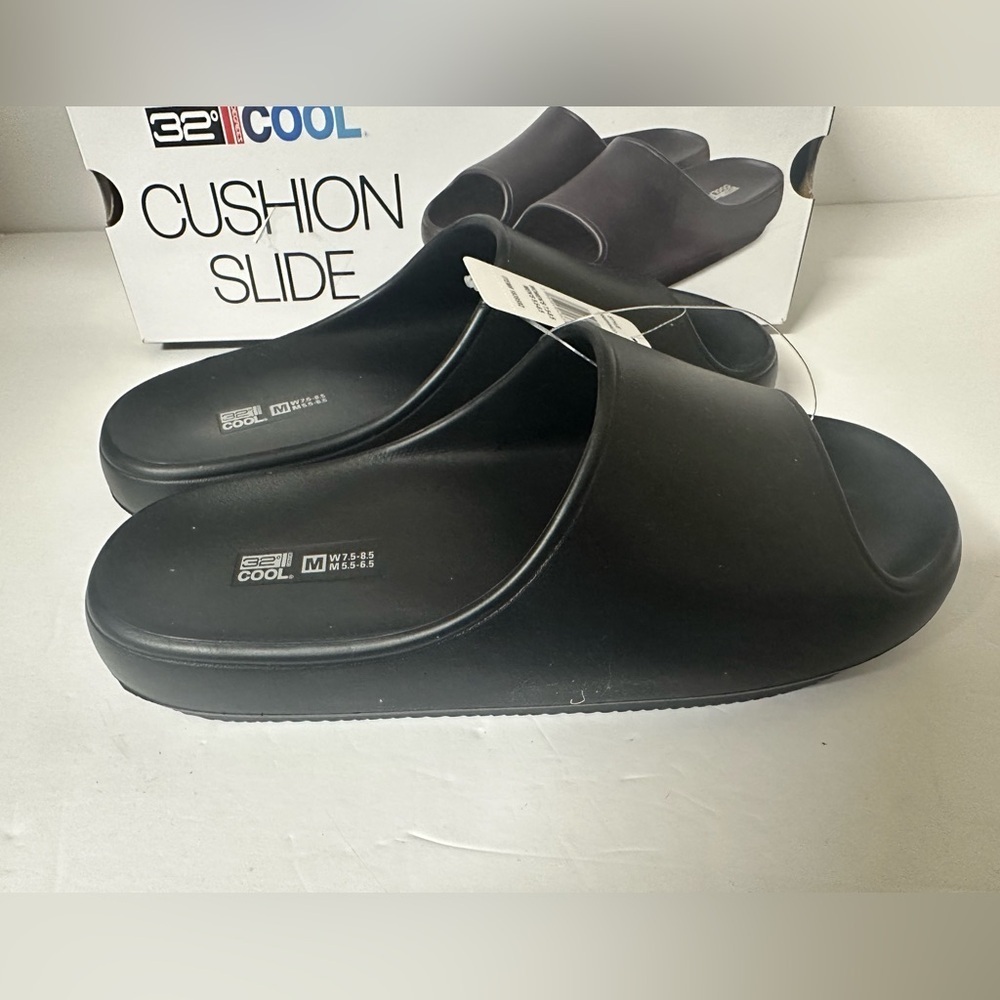 NWT 32 Degrees Ultra-soft Cushion Cool Unisex Cushion Slide Sandals